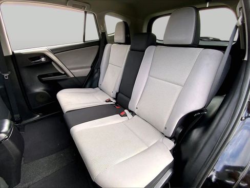 Used 2017 Toyota RAV4 XLE FWD image 20