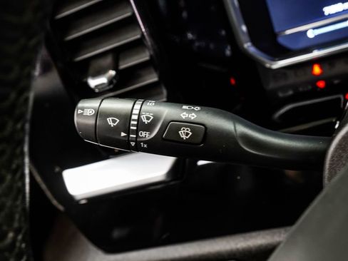 Used 2022 Chevrolet Silverado 1500 LT image 39