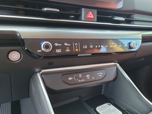 New 2027 Kia Carnival SX w/ Dark Edition Package FWD image 22