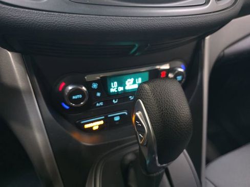 Used 2016 Ford Escape SE w/ Equipment Group 201A FWD image 25