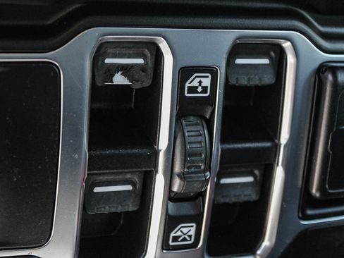 Used 2021 Jeep Wrangler Unlimited Sahara w/ Safety Group image 20