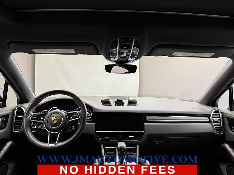 Used 2023 Porsche Cayenne Platinum Edition AWD/4WD image 11