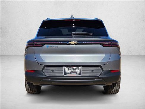 New 2026 Chevrolet Equinox EV LT image 8