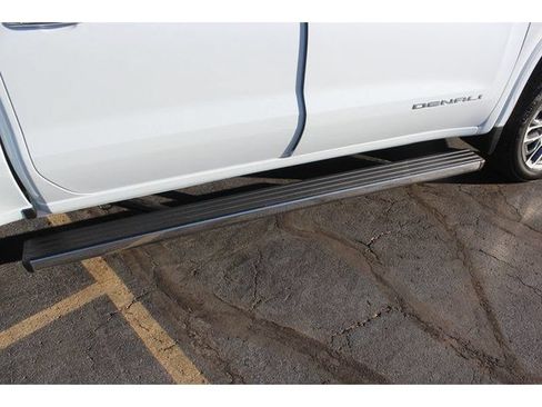 Used 2026 GMC Sierra 1500 Denali Ultimate AWD/4WD image 9