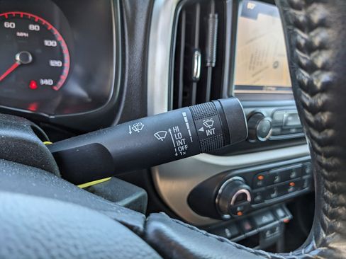 Used 2016 GMC Canyon SLT w/ Driver Alert Package image 30