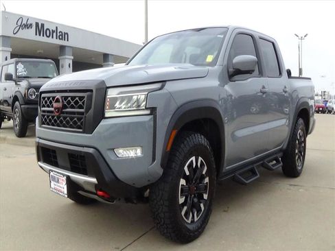 Used 2023 Nissan Frontier PRO-4X w/ Pro Convenience Package image 2