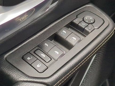 Used 2025 RAM 1500 Laramie AWD/4WD image 23