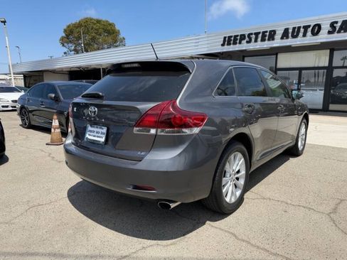 Used 2013 Toyota Venza LE FWD image 5