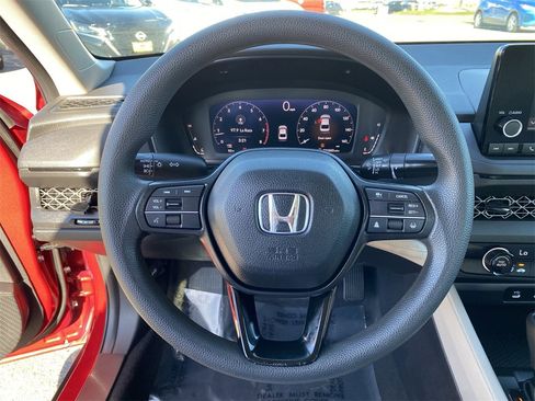 Used 2023 Honda Accord LX image 27