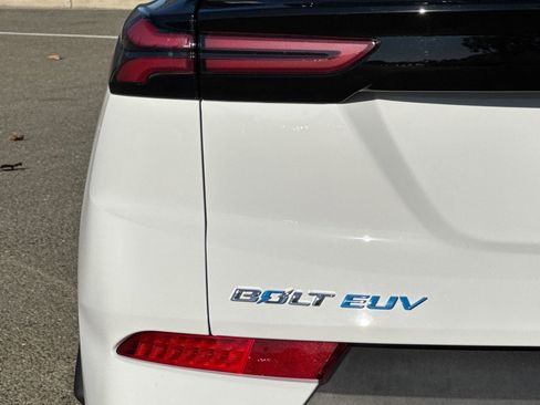 Used 2022 Chevrolet Bolt EUV LT image 33