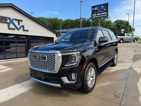 Used 2021 GMC Yukon Denali AWD/4WD image 5
