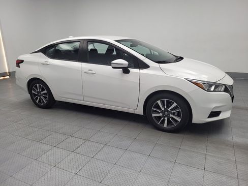 Used 2021 Nissan Versa SV FWD image 11