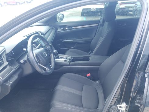 Used 2017 Honda Civic Sport image 10