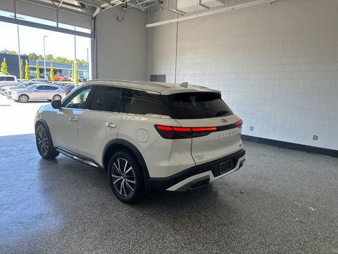 Certified 2023 INFINITI QX60 Sensory AWD/4WD image 2