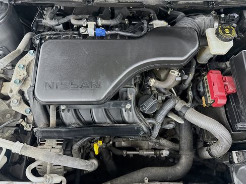 Used 2021 Nissan Rogue Sport SV AWD/4WD image 38