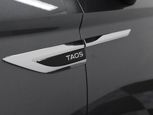 Used 2024 Volkswagen Taos S image 11