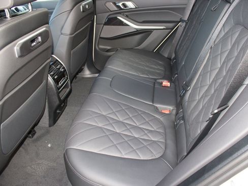 Used 2026 BMW X5 sDrive40i w/ M Sport Package RWD image 24