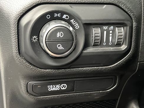 Used 2021 Jeep Gladiator Mojave w/ Dual Top Group AWD/4WD image 33