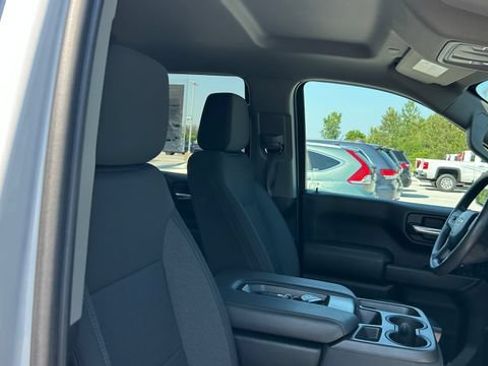 Certified 2023 Chevrolet Silverado 1500 Custom AWD/4WD image 35