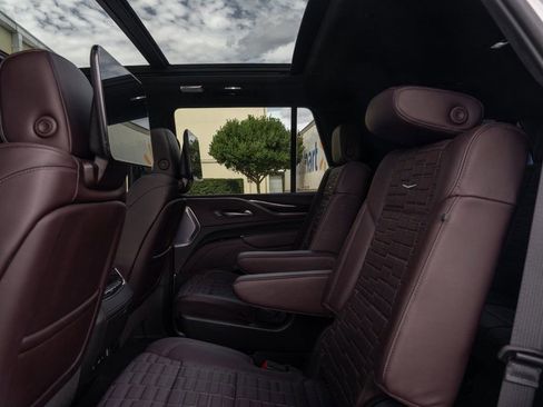 Used 2023 Cadillac Escalade V image 21