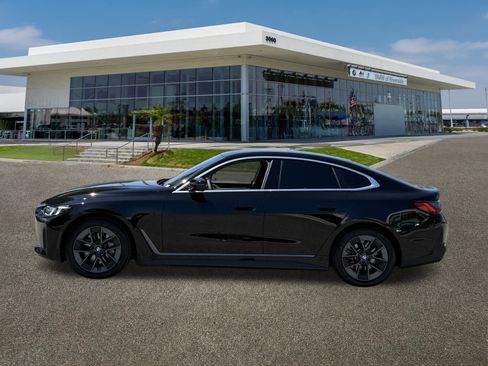 Certified 2025 BMW i4 eDrive40 image 7