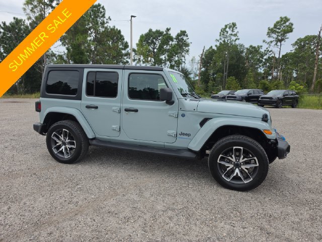 Certified 2024 Jeep Wrangler Unlimited w/ Convenience Group AWD/4WD image 2