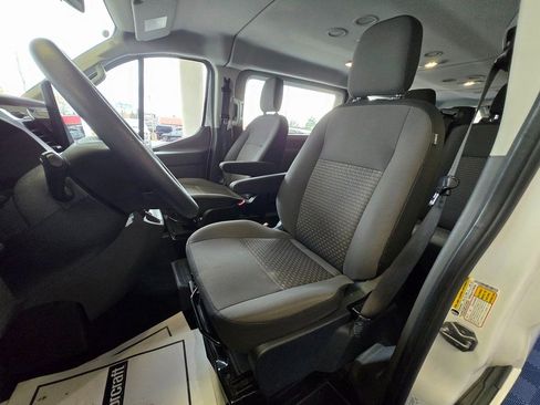 Used 2023 Ford Transit 350 XLT image 9