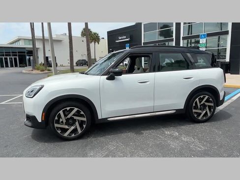 Certified 2025 MINI Cooper Countryman S image 17