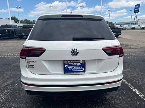Used 2020 Volkswagen Tiguan SE R-Line FWD image 6