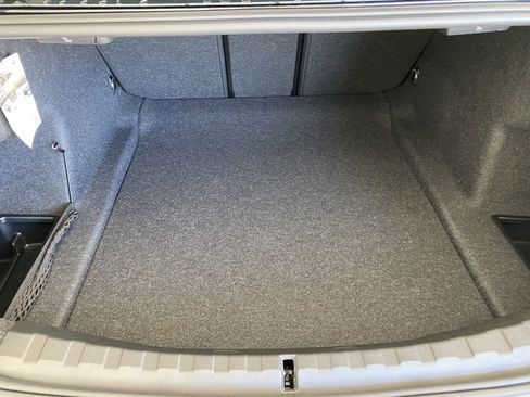 Used 2025 BMW 330i xDrive Sedan w/ Premium Package image 31