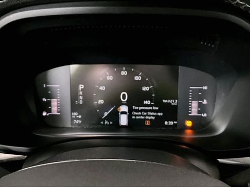 Used 2019 Volvo XC60 T5 Momentum w/ Premium Package AWD/4WD image 26