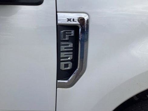Used 2019 Ford F250 XL w/ Power Equipment Group image 10