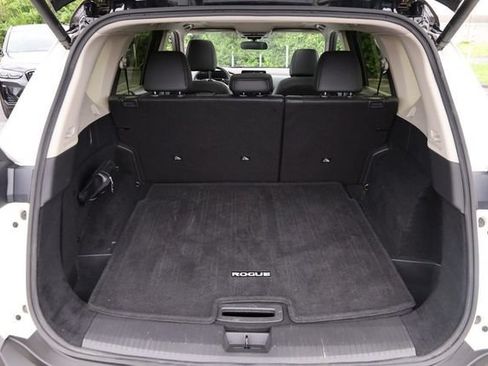 Certified 2023 Nissan Rogue SV w/ SV Premium B Package AWD/4WD image 7