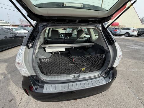 Used 2012 Toyota Prius V Five image 14