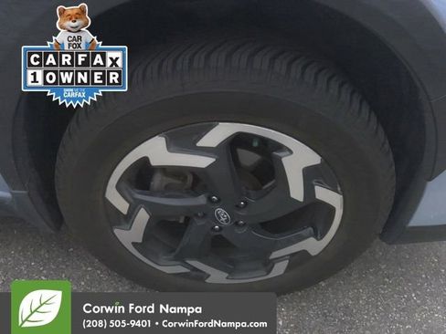 Used 2021 Subaru Crosstrek 2.5i Limited w/ Moonroof Package 1 AWD/4WD image 4