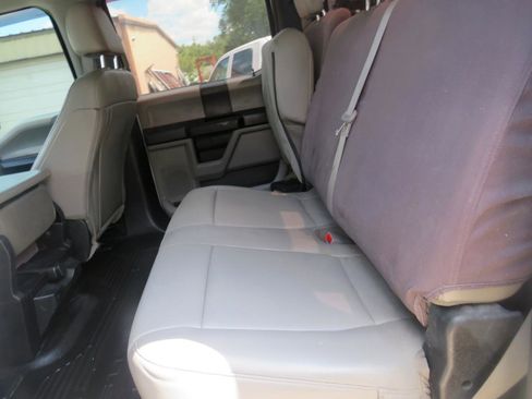Used 2019 Ford F250 XL w/ Power Equipment Group AWD/4WD image 24