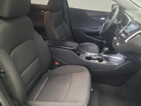Used 2020 Chevrolet Malibu LT FWD image 21