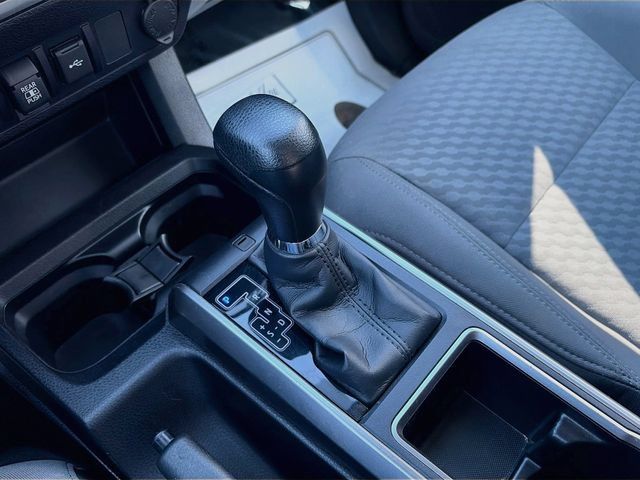 Used 2023 Toyota Tacoma SR5 AWD/4WD image 16