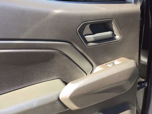 Used 2025 Chevrolet Colorado Trail Boss image 12