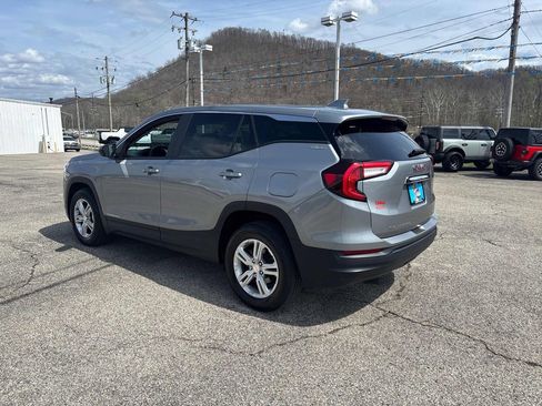 Used 2024 GMC Terrain SLE AWD/4WD image 3