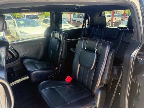 Used 2016 Dodge Grand Caravan R/T FWD image 10