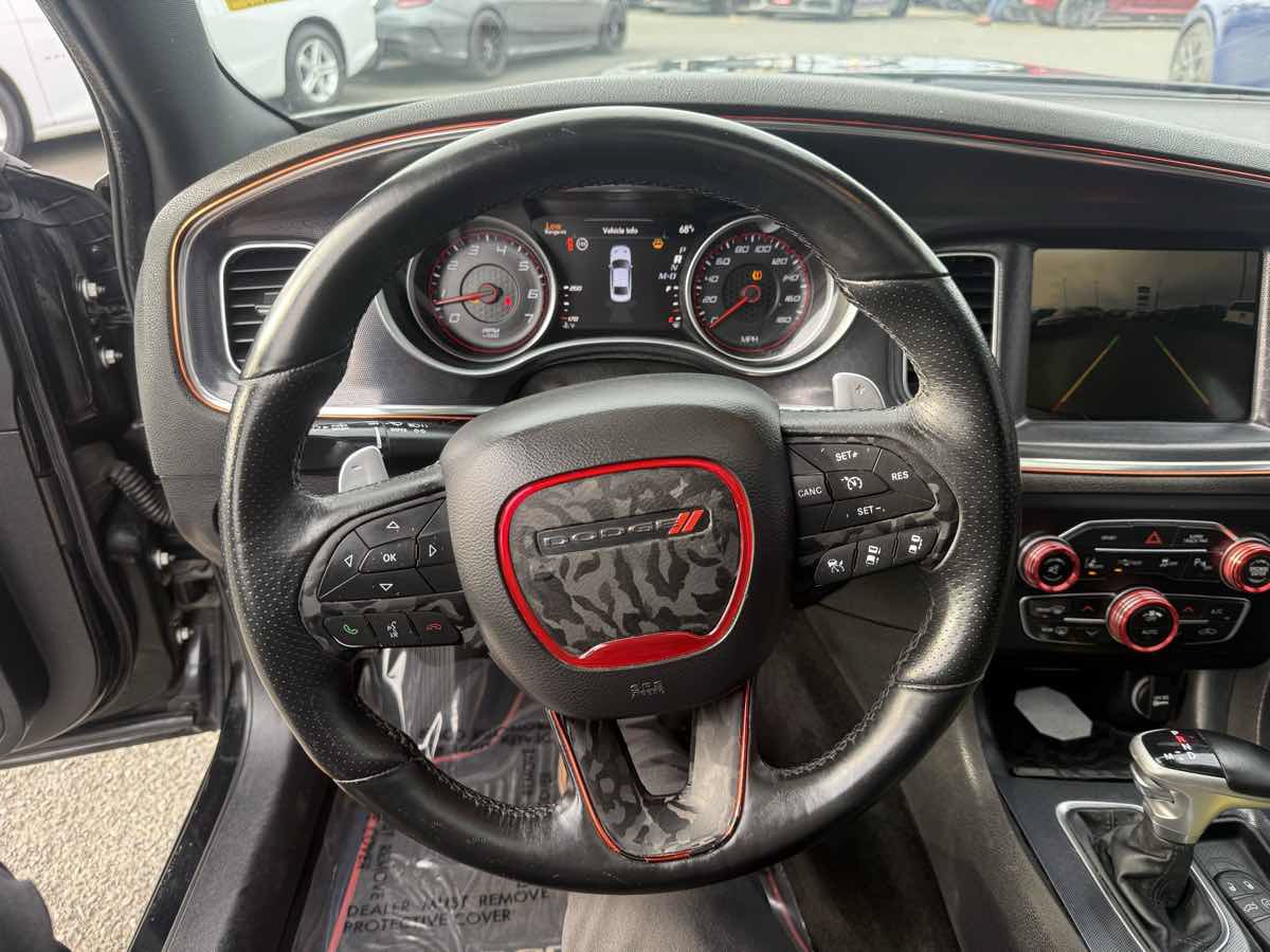 Used 2015 Dodge Charger R/T Scat Pack w/ Technology Group RWD image 7
