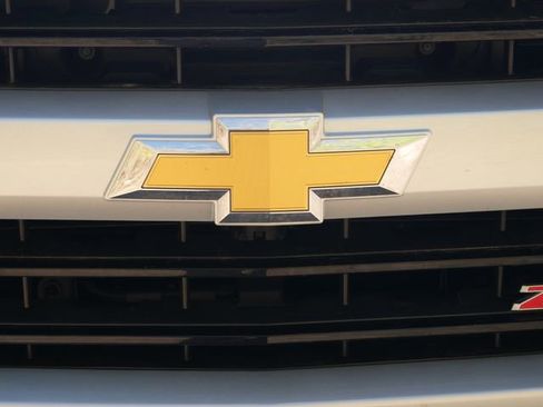 Used 2018 Chevrolet Silverado 1500 LT w/ All Star Edition AWD/4WD image 8
