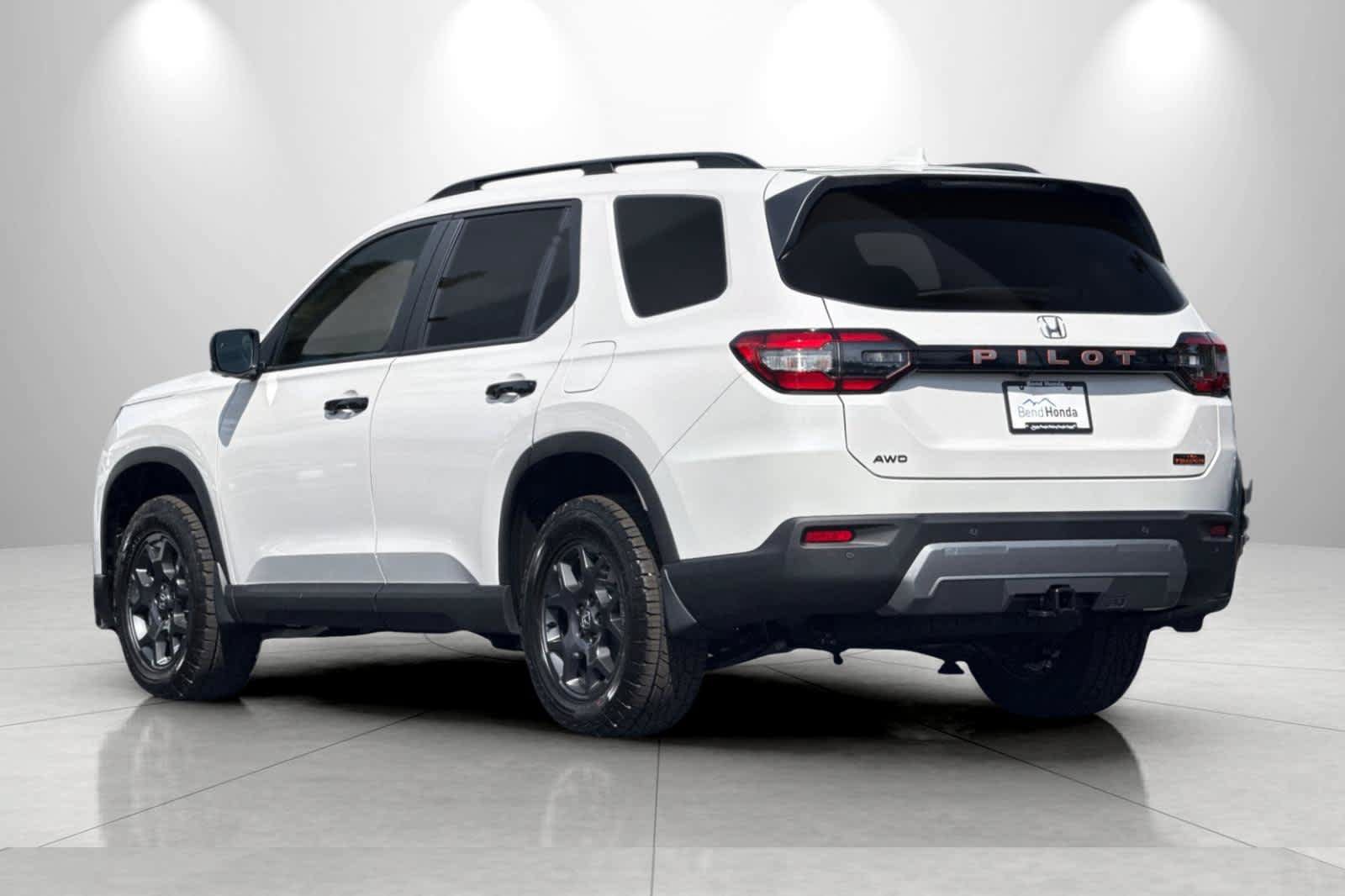New 2026 Honda Pilot TrailSport image 6