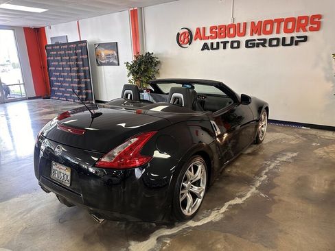 Used 2012 Nissan 370Z Touring w/ Sport Pkg image 6