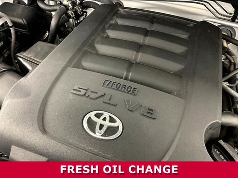 Used 2022 Toyota Sequoia SR5 AWD/4WD image 32