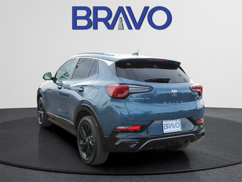 Used 2024 Buick Encore GX Sport Touring image 8