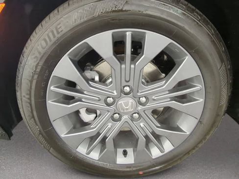 New 2026 Honda Odyssey Touring image 9