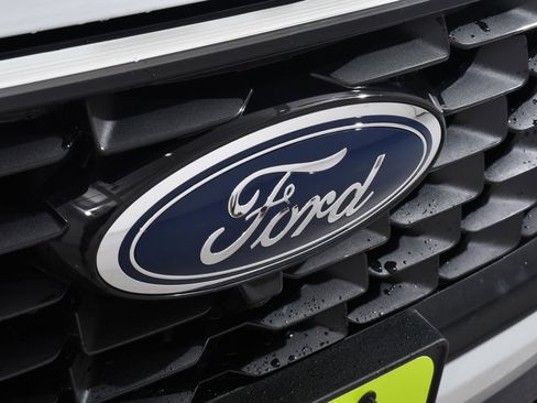 New 2025 Ford Escape SE w/ PHEV Premium Package image 21