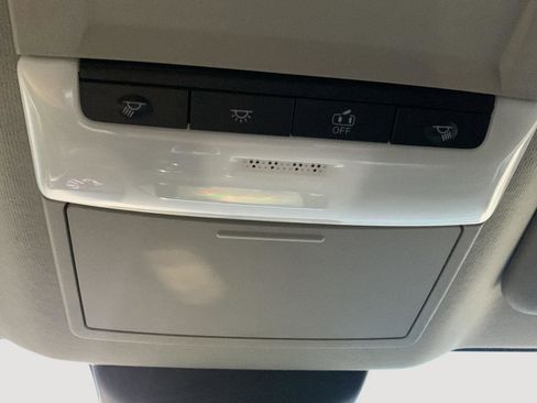 Used 2023 Nissan Sentra SV image 9